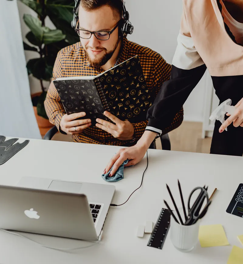 Nettoyage et entretien d'un bureau professionnel